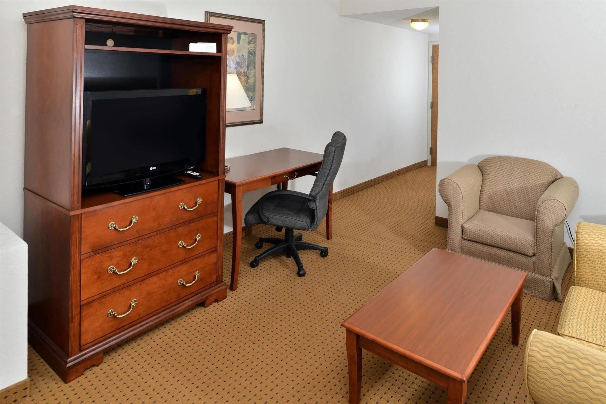 Red Roof Inn & Suites Carrollton, Ga - West Georgia Dış mekan fotoğraf