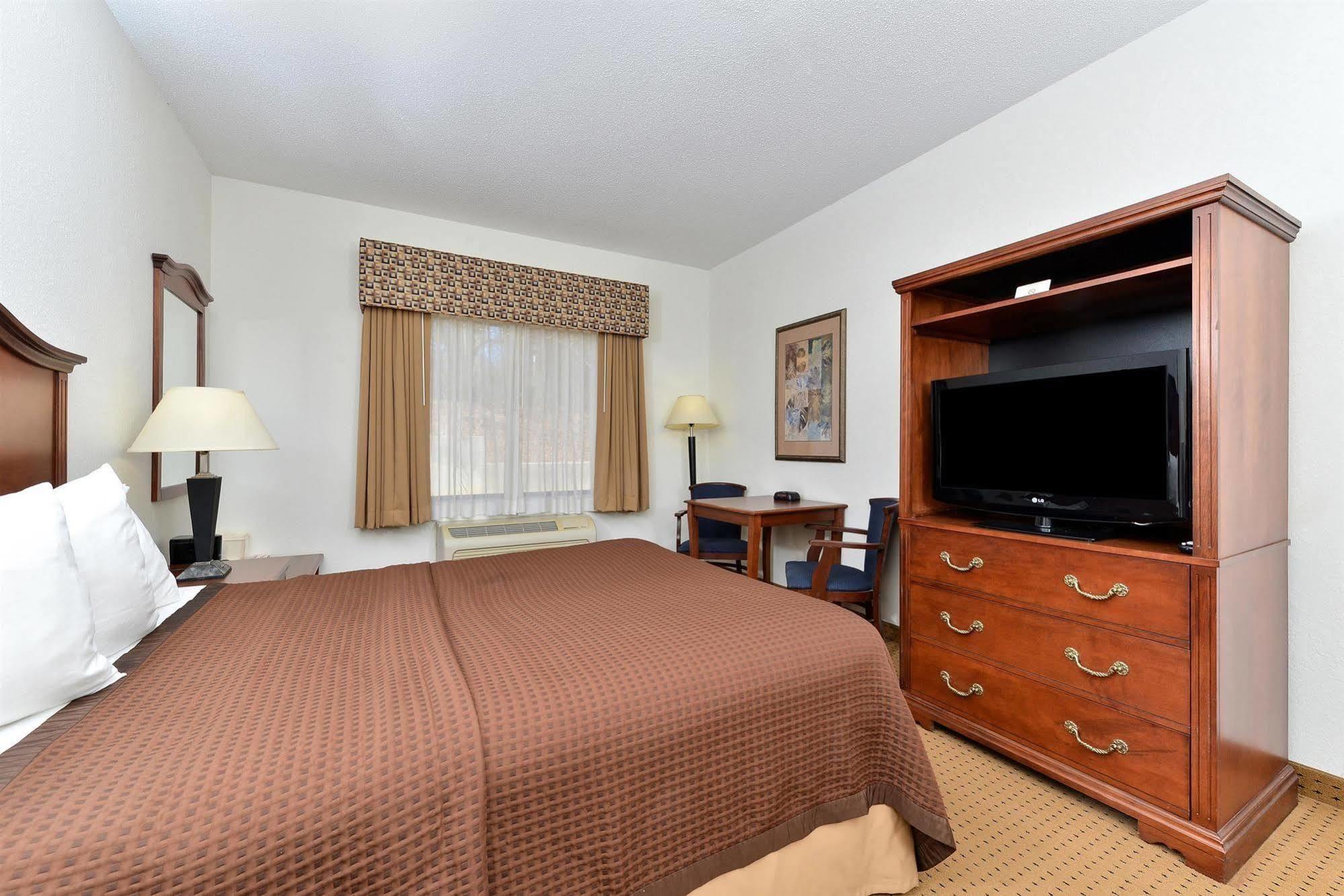 Red Roof Inn & Suites Carrollton, Ga - West Georgia Dış mekan fotoğraf
